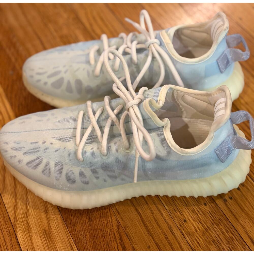 Adidas Yeezy 350 V2 Mono Ice Men’s Size 9 Blue White Running Shoes